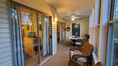 8 miles to Thunderridge-Lakefront~Walk-In~3 Kings