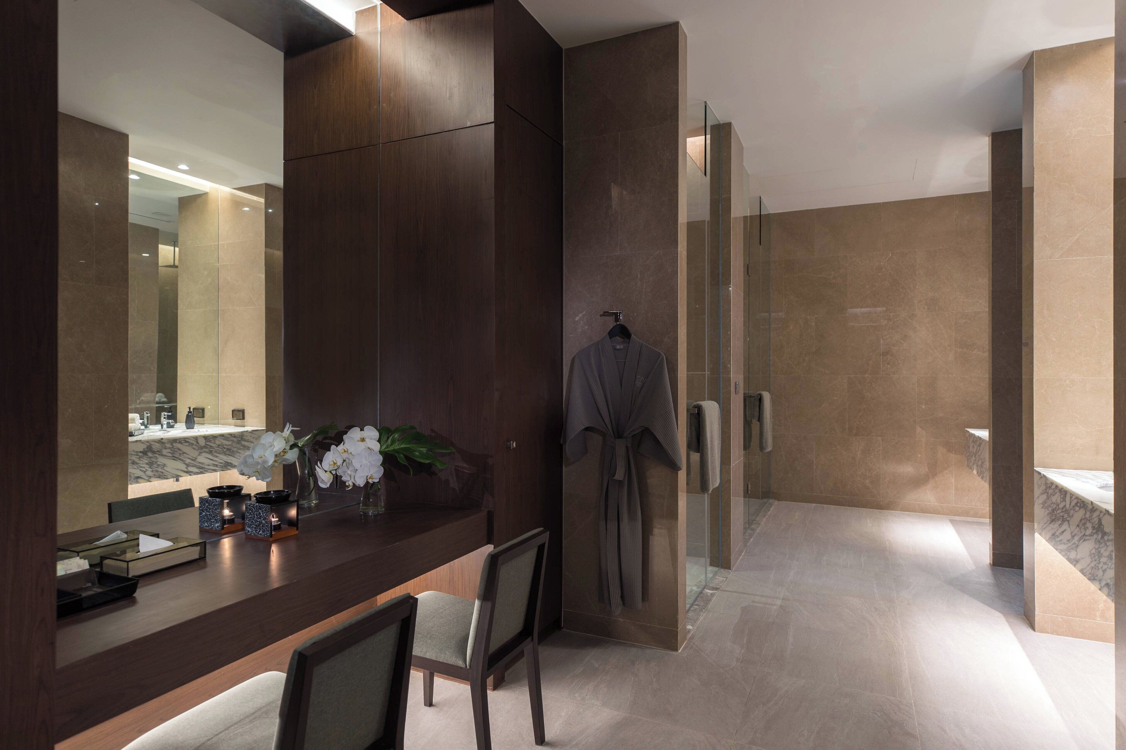 body treatments, aromatherapy, body scrubs, facials, massages