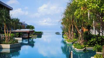 3 outdoor pools