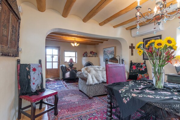 Interior -  WALK TO DOWNTOWN PLAZA, RAILYARD, AND CANYON ROAD.  HISTORIC ADOBE. (Santa Fe)