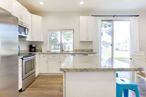 Two Bedroom, clean guest house in Gilbert