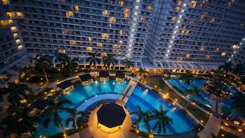 Piscina externa, piscina aquecida