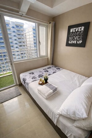 1 bedroom, in-room safe, iron/ironing board, free WiFi