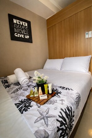 1 bedroom, in-room safe, iron/ironing board, free WiFi