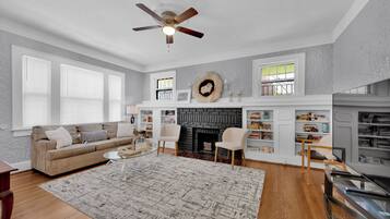 Smart TV, fireplace, books