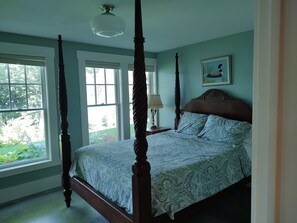 5 Schlafzimmer, Schreibtisch, Bügeleisen/Bügelbrett, kostenloses WLAN