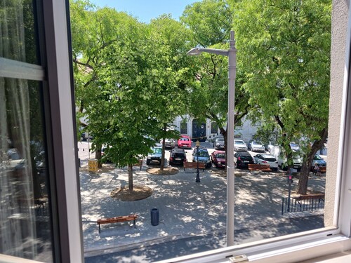 Historic heart apartment