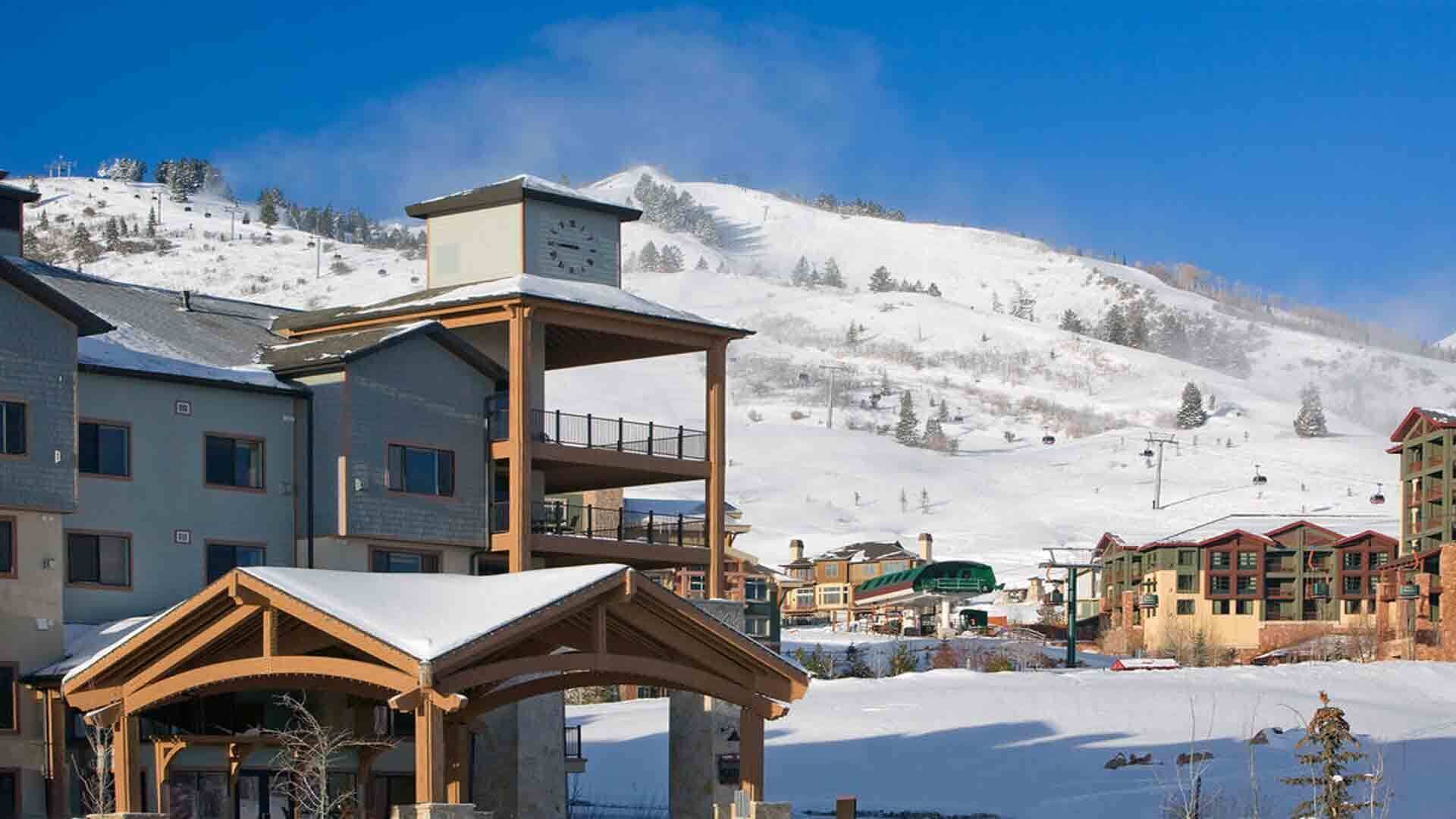 New Listing!! Cozy Resort Condo For 2,  Just Steps Away From The Lifts