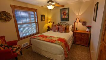 4 Schlafzimmer, BĂŒgeleisen/BĂŒgelbrett, Reisekinderbett, kostenloses WLAN