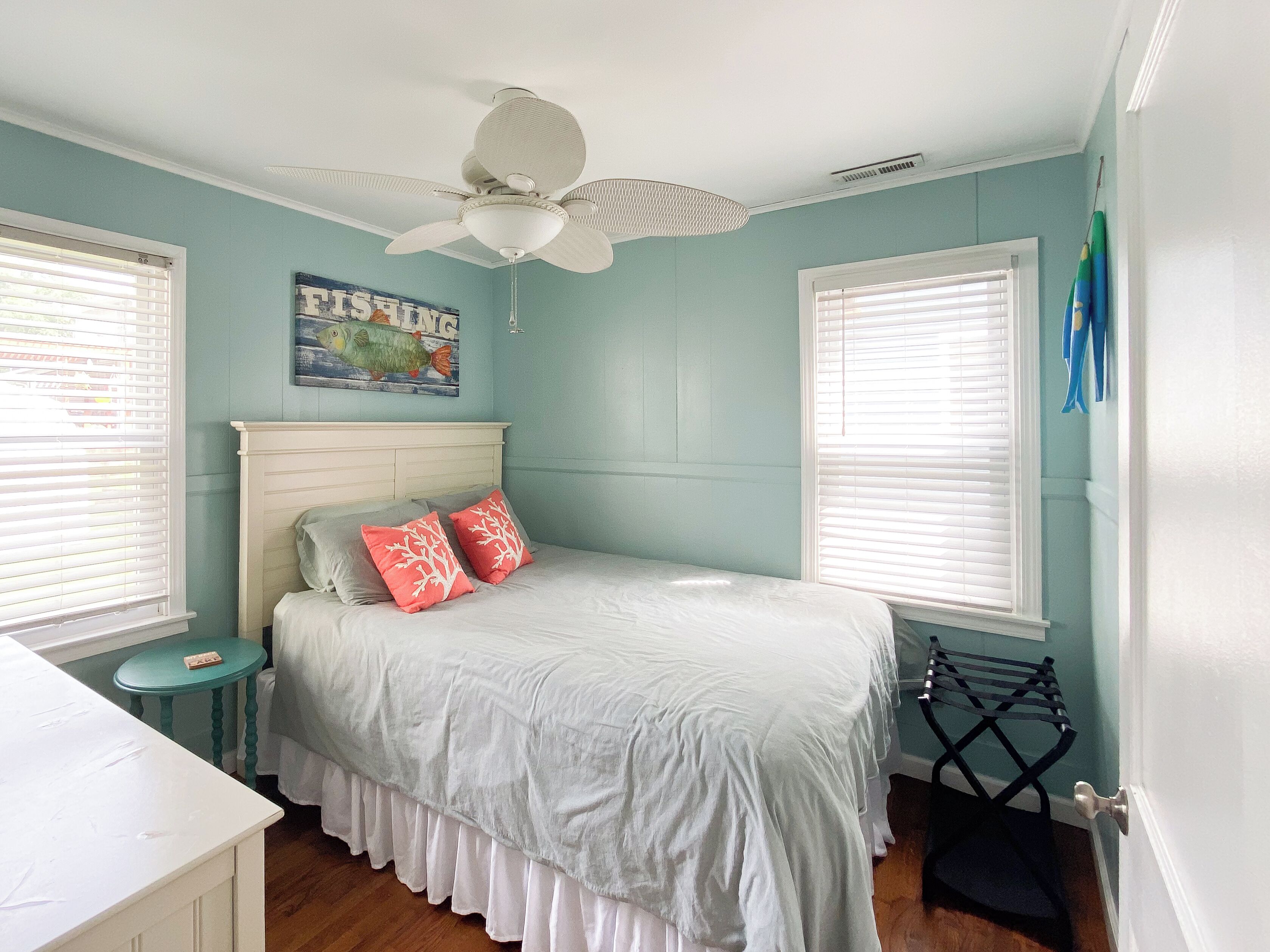 2 chambres, fer et planche à repasser, Wi-Fi gratuit, draps fournis