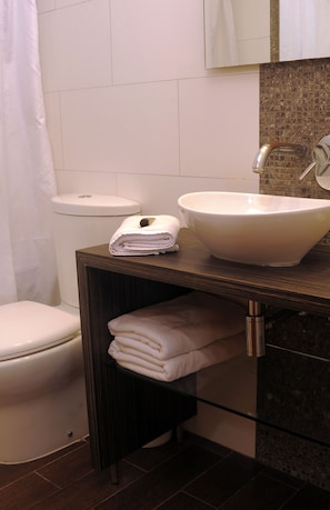 Bathroom - JT Departamentos Amoblados Providencia (Santiago)