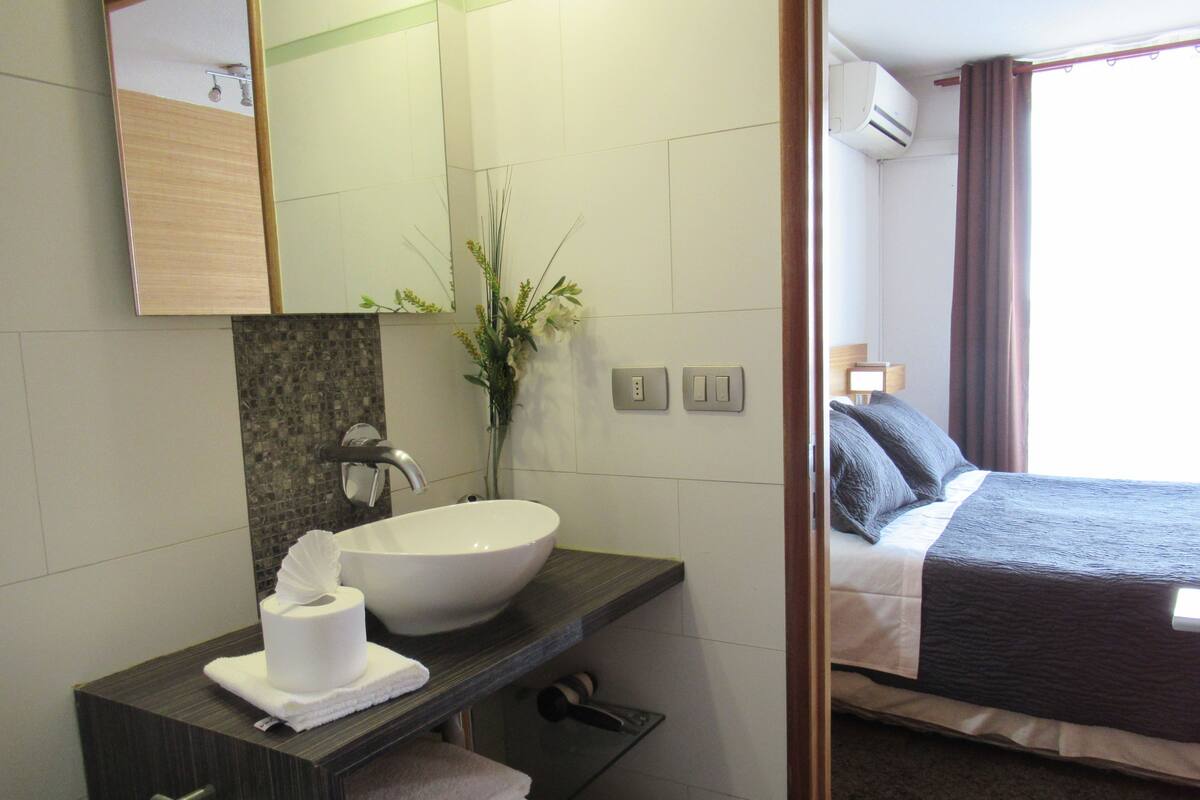 1 habitación y caja de seguridad en la habitación 