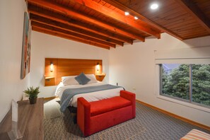 スーペリア ダブルルーム ダブルベッド 1 台 エンスイート コートヤードビュー | 高級寝具、セーフティボックス (室内)