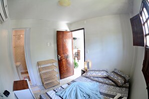 Camera con letto matrimoniale o 2 letti singoli | Minibar, Wi-Fi gratuito, lenzuola