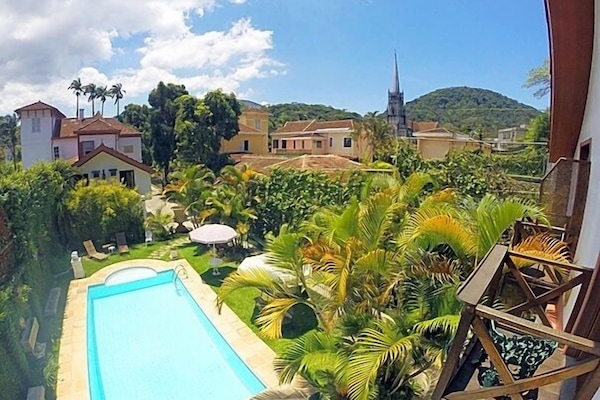 Outdoor pool, sun loungers
