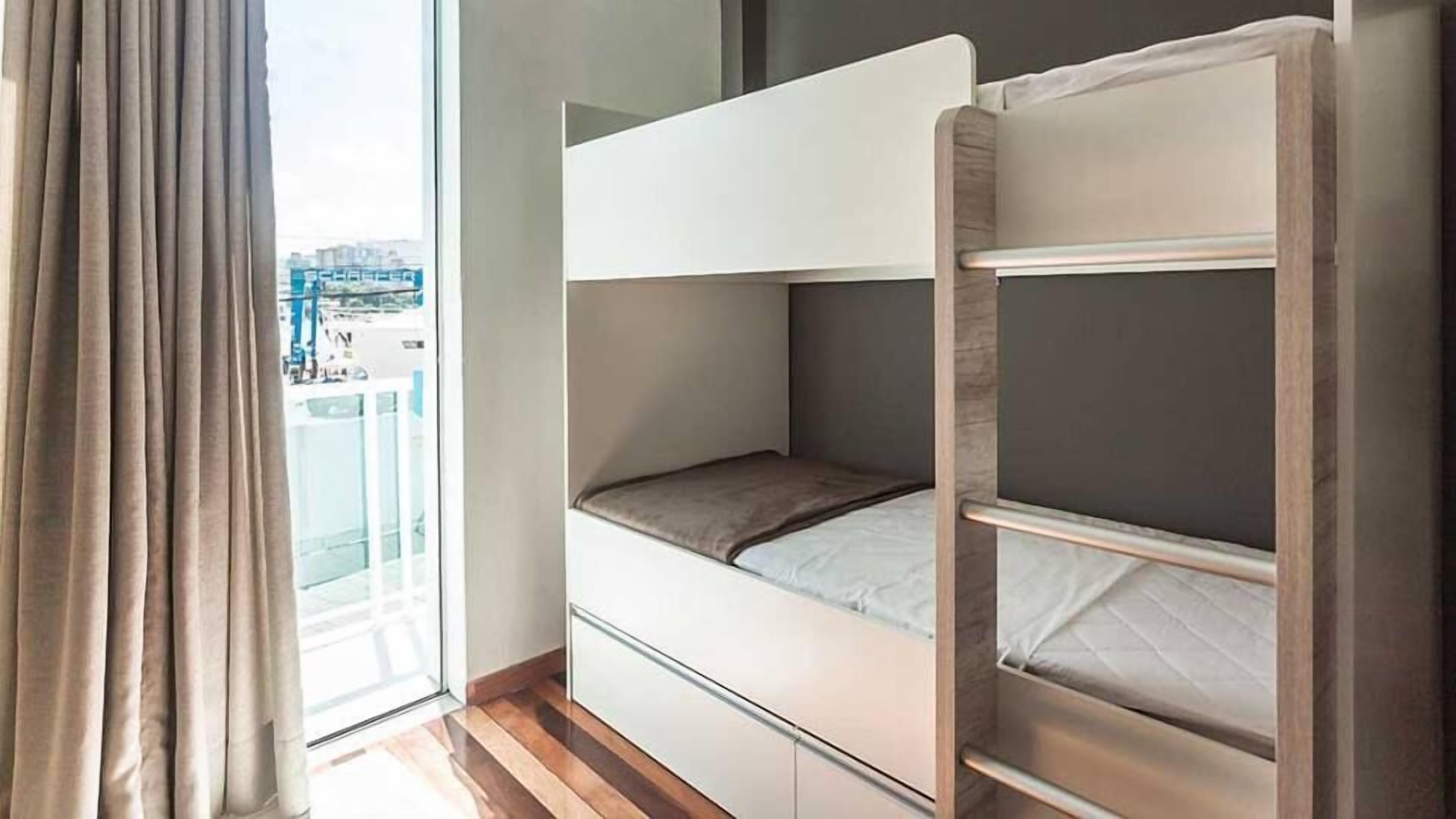 Shared Dormitory, Women only (3 bunk beds) | Blackout drapes, free WiFi