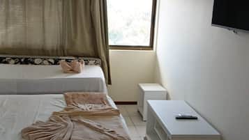 Apartment | 2 bedrooms, hypo-allergenic bedding available, desk, laptop workspace