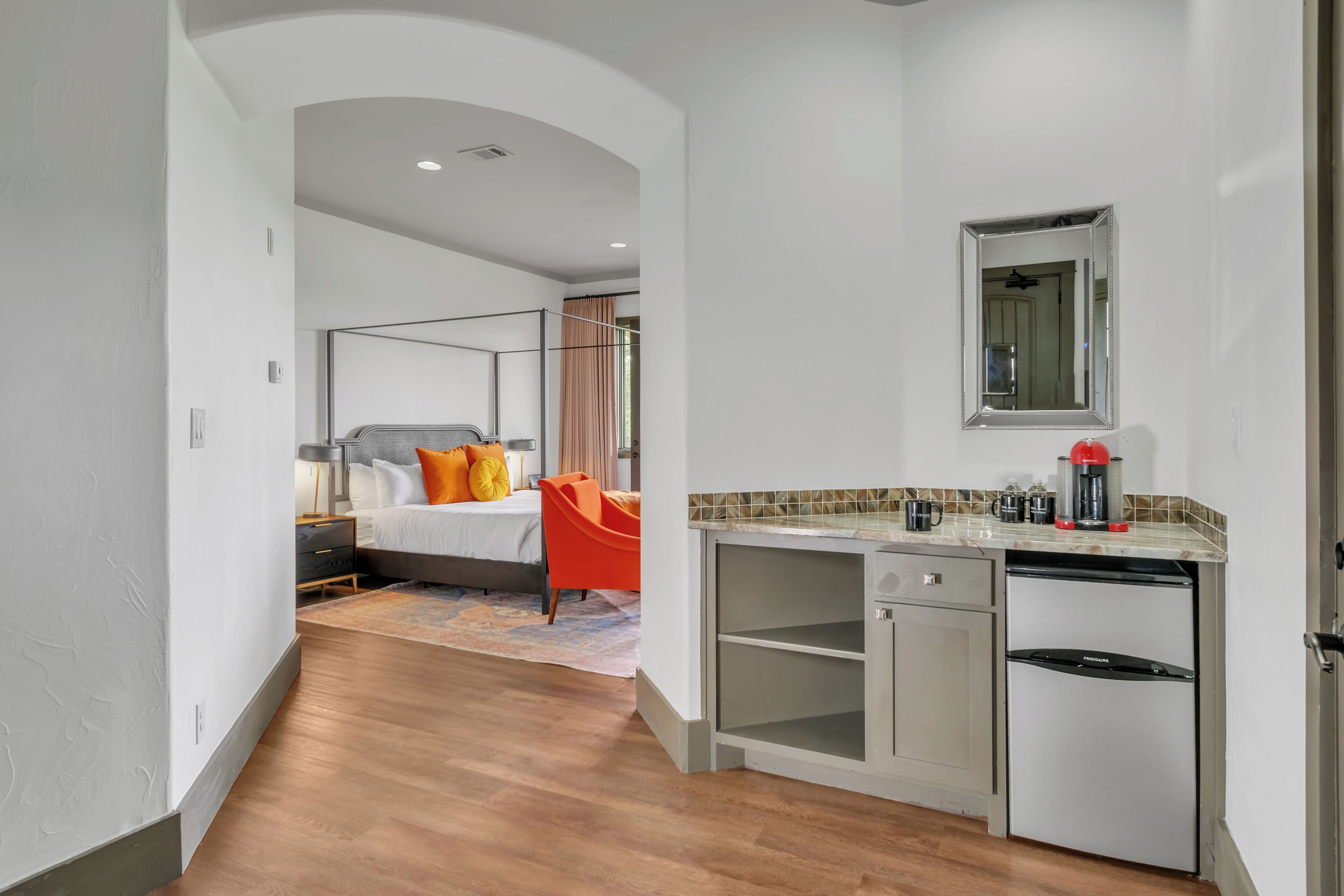 deluxe room, 1 king bed, terrace, vineyard view | premium bedding, minibar, desk, soundproofing