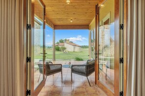 Junior Suite, 1 King Bed, Terrace, Vineyard View