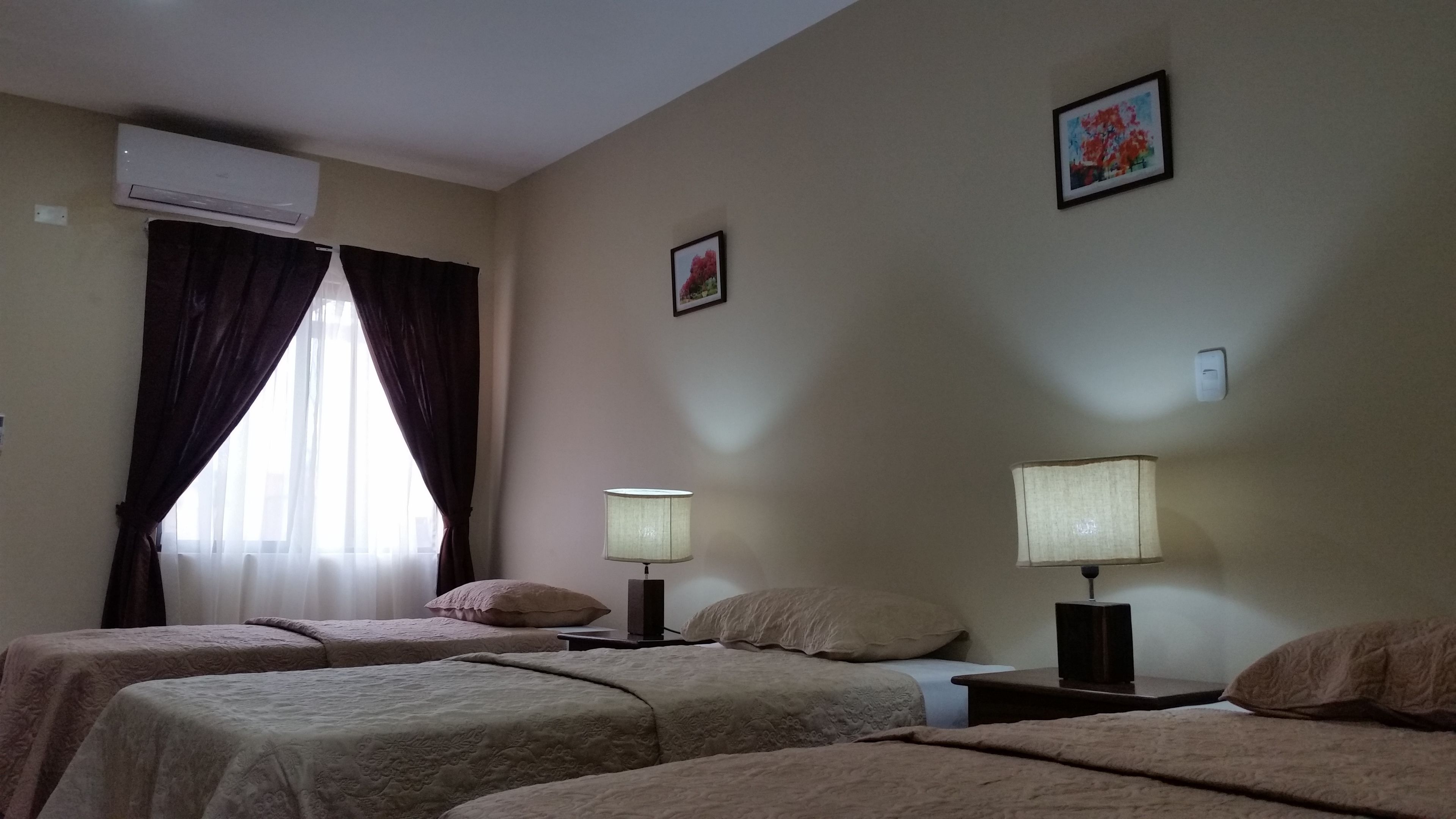Premium bedding, down duvets, in-room safe, iron/ironing board