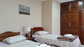 1 bedroom, premium bedding, down comforters, in-room safe