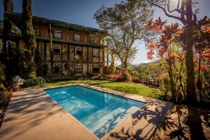 Outdoor pool - Pousada Monte Imperial (Petrópolis)
