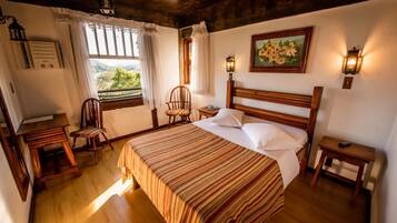 Frigobar, Wi-Fi de cortesia, roupa de cama