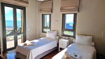 5 chambres, bureau, fer et planche Ă  repasser, Wi-Fi gratuit