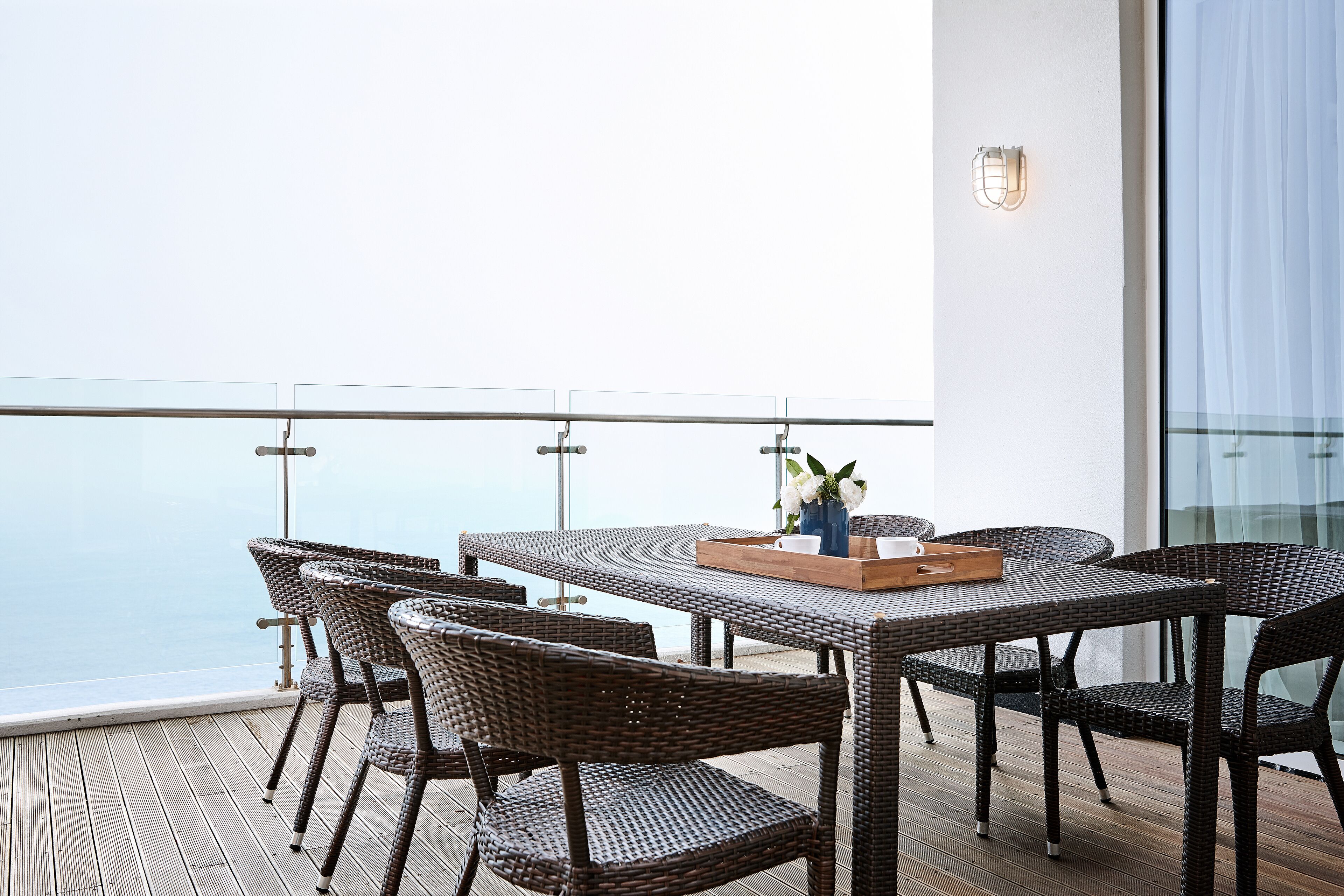 deluxe suite twin, ocean view | terrace/patio