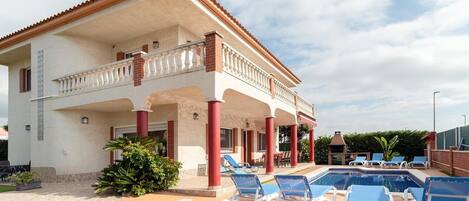 Alberca al aire libre