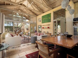 Dining -  Villa Dimi  family friendly , near Sandy Beach Kalathas (Chania)