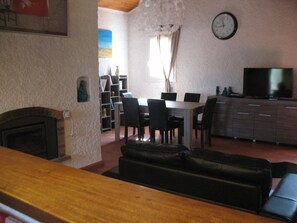 Dining - CAMPAIGN AIXOISE ENTREMONT (Aix-En-Provence)