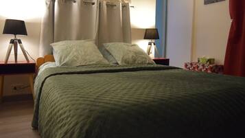 1 bedroom, desk, soundproofing, iron/ironing board