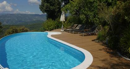 Cama y desayuno "La Vela"