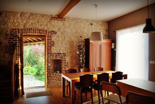 Chez Fifine, accommodation in Artois - Mont Saint Eloi
