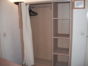 1 bedroom, iron/ironing board, free WiFi