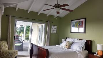 2 quartos, ferros/tábuas de passar roupa, Wi-Fi de cortesia