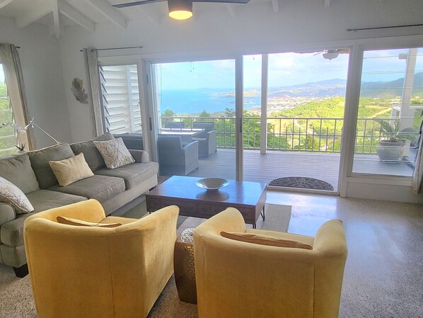 Smart TV, Netflix, streaming services, printers