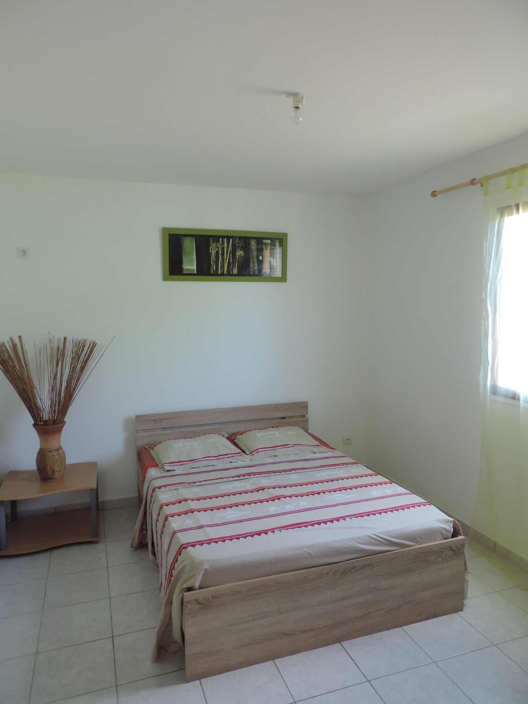 1 chambre, fer et planche à repasser, Wi-Fi gratuit, draps fournis