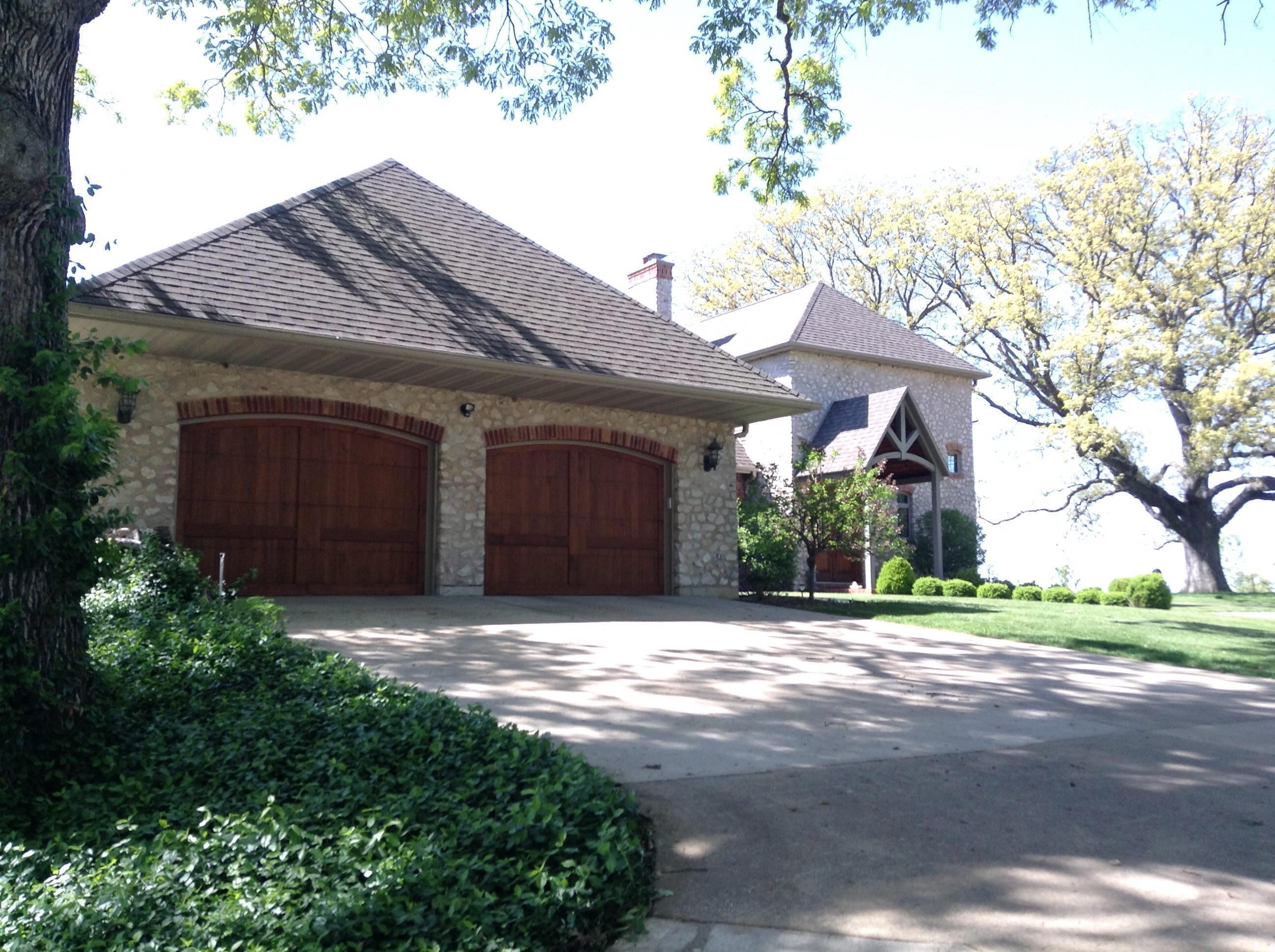 Quincy Luxury Huge Magnificent Mansion Mississippi River!  SPECIAL!