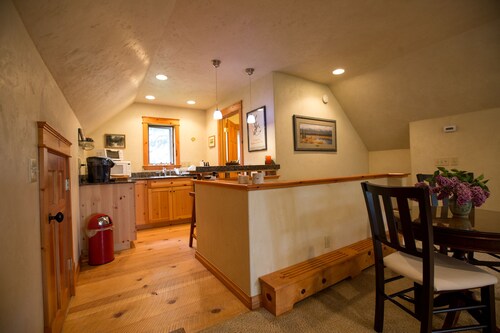 Mountain View Studio