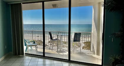 Stunning beach views from balcony in upscale BEACHFRONT condo with pool and spa