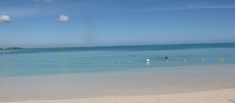 Villa located 2 minutes from the beach, close to shops, most beautiful corner of Mauritius