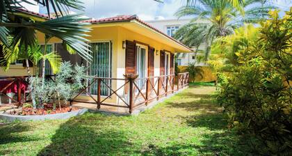 Villa located 2 minutes from the beach, close to shops, most beautiful corner of Mauritius