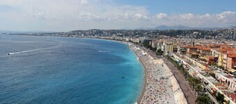 APT FRONT BEACH, TERRACE, ELEVATOR, AIR CONDITIONING, WIFI, FREE PRIVATE PARKING