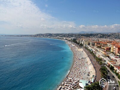 APT FRONT BEACH, TERRACE, ELEVATOR, AIR CONDITIONING, WIFI, FREE PRIVATE PARKING