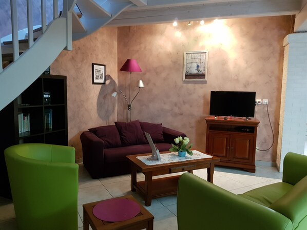 TV, DVD player, foosball, table tennis