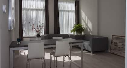 Romantische Wohnung in der Nähe von Strandläden und Bahnhof