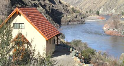 Charming Casita With Spectacular River Views