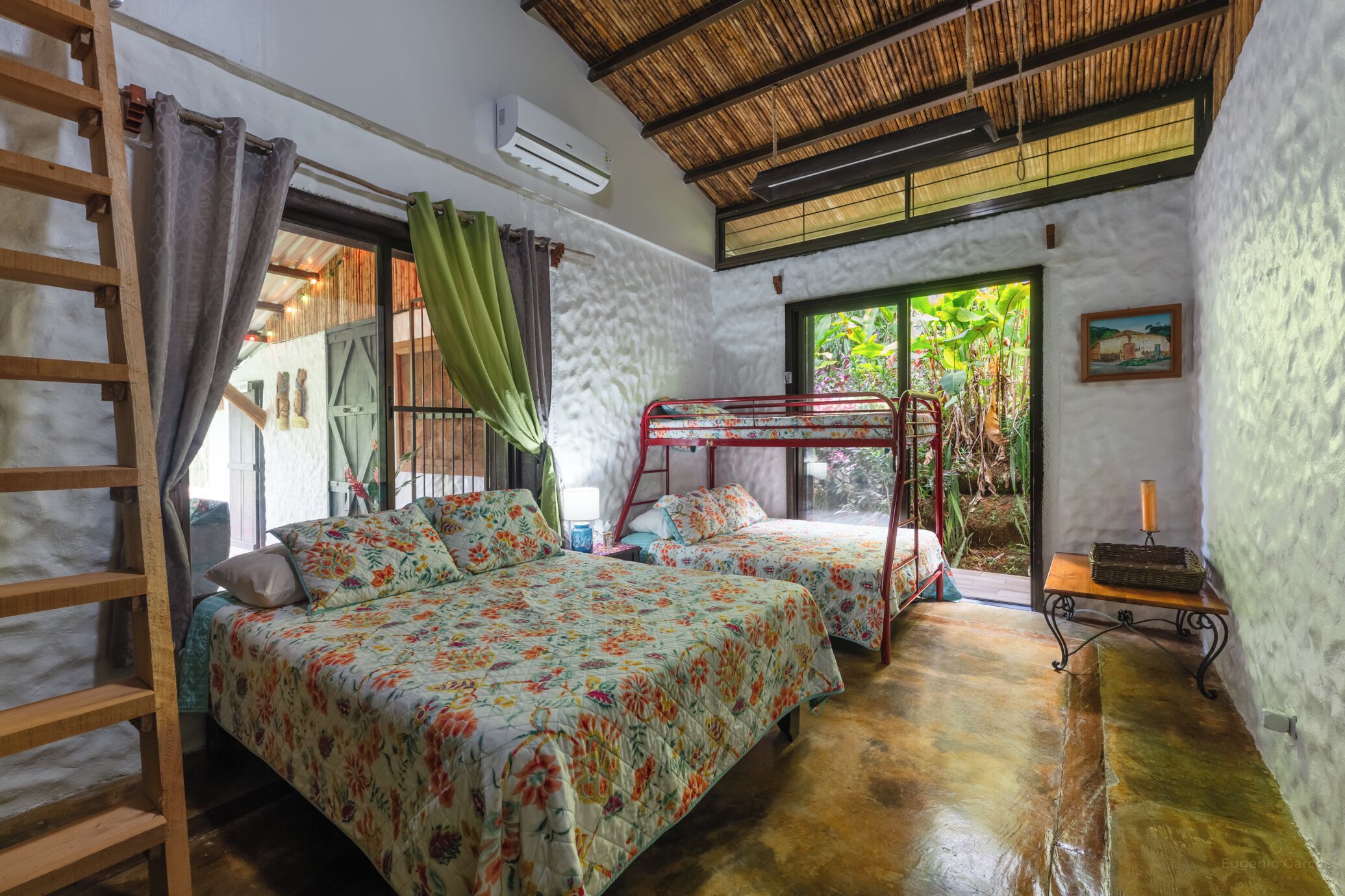 3 habitaciones, escritorio, tabla de planchar con plancha y wifi gratis 